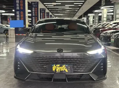 Changan UNI-V 2022, 19000 км, за 8651.98 USD