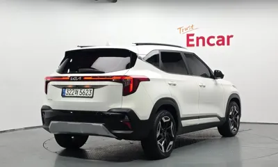 Kia Seltos 2023, 32710 км, за 15861.66 USD