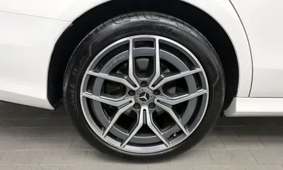 Mercedes-Benz E-Class 2022, 27939 км, за 29208.98 USD