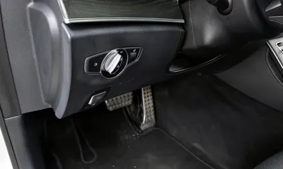 Mercedes-Benz E-Class 2022, 27939 км, за 29208.98 USD - фото 28