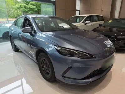 BYD Seal 05 DM-i 2026, 100 км, за 10801.33 USD