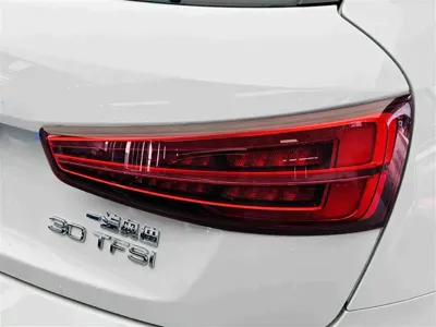 Audi Q3 2018, 66300 км, за 10123.41 USD - фото 12