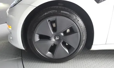 Tesla Model 3 2022, 55942 км, за 19177.01 USD