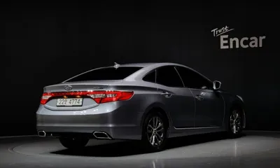 Hyundai Grandeur 2016, 130735 км, за 4071.3 USD