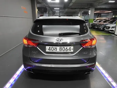 Hyundai i40 2014, 127880 км, за 3835.4 USD