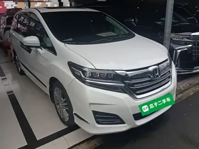 Honda Elysion 2017, 146100 км, за 13886.28 USD