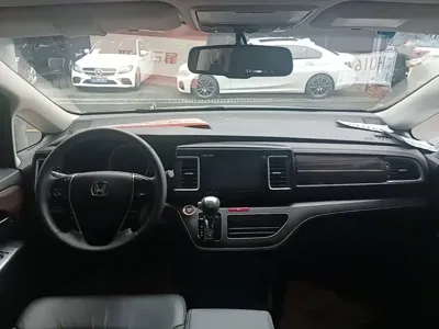 Honda Elysion 2017, 146100 км, за 13989.47 USD - фото 10