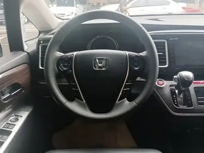 Honda Elysion 2017, 146100 км, за 13989.47 USD - фото 11