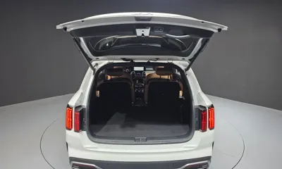 Kia Sorento 2023, 48330 км, за 17781.61 USD - фото 20