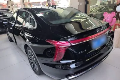 Hongqi H5 2024, 27800 км, за 16660 USD - фото 14