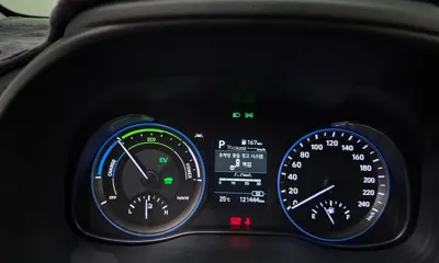 Hyundai Kona 2020, 121444 км, за 10749.19 USD - фото 8