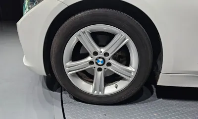 BMW 3-Series 2015, 145479 км, за 5773.78 USD