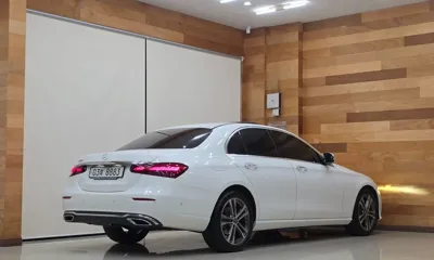Mercedes-Benz E-Class 2023, 40999 км, за 24069.76 USD