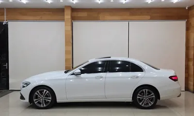 Mercedes-Benz E-Class 2023, 40999 км, за 24069.76 USD