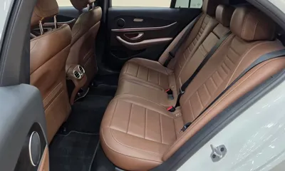 Mercedes-Benz E-Class 2023, 40999 км, за 24052.52 USD - фото 13