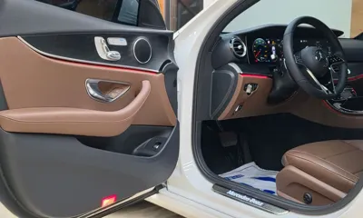 Mercedes-Benz E-Class 2023, 40999 км, за 24052.52 USD - фото 14