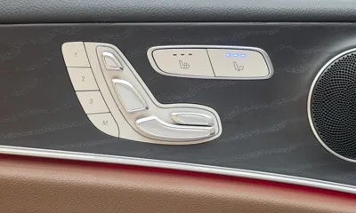 Mercedes-Benz E-Class 2023, 40999 км, за 24052.52 USD - фото 18
