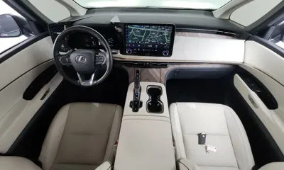 Lexus LM 2025, 23865 км, за 108794.85 USD - фото 7