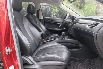 Roewe i5 2020, 41000 км, за 5875 USD - фото 31