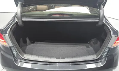 Hyundai Sonata 2018, 53188 км, за 9780.75 USD - фото 20