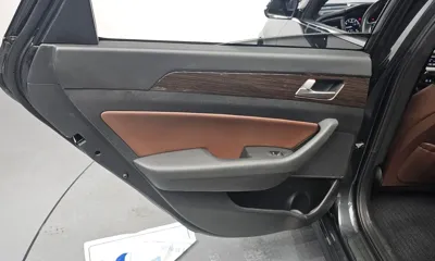 Hyundai Sonata 2018, 53188 км, за 9780.75 USD - фото 25
