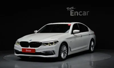 BMW 5-Series · 2018 год