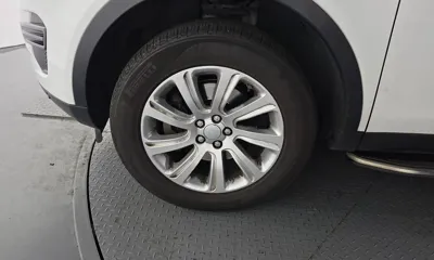 Land Rover Discovery Sport 2016, 117115 км, за 5222.11 USD