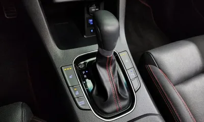 Hyundai i30 2018, 73087 км, за 8071.67 USD - фото 9