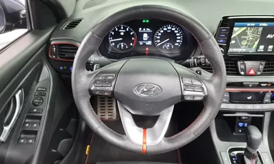 Hyundai i30 2018, 73087 км, за 8071.67 USD - фото 16