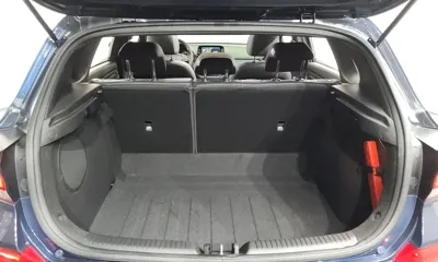 Hyundai i30 2018, 73087 км, за 8071.67 USD - фото 20