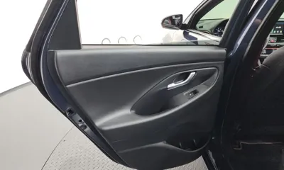 Hyundai i30 2018, 73087 км, за 8071.67 USD - фото 25