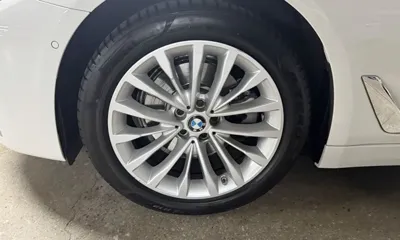 BMW 5-Series 2023, 58542 км, за 26913.48 USD