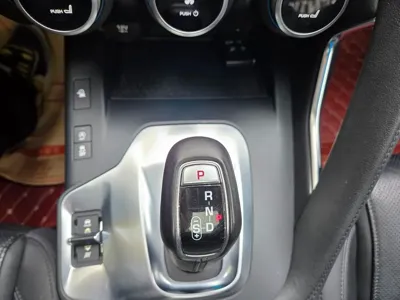 Jaguar E-Pace 2018, 94764 км, за 9518.18 USD - фото 9