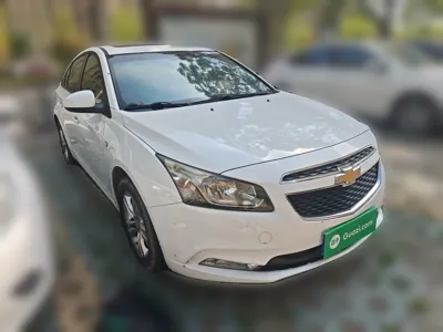 Chevrolet Cruze 2015, 104100 км, за 4383 USD