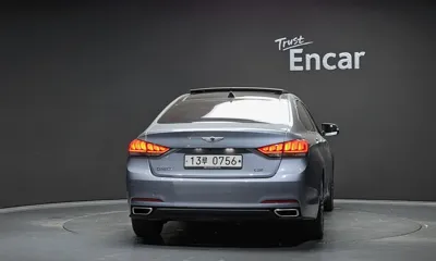 Hyundai Genesis 2016, 93030 км, за 7475.78 USD