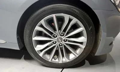 Hyundai Genesis 2016, 93030 км, за 7475.78 USD