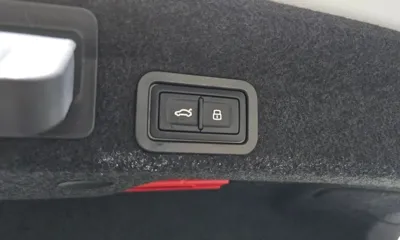 Audi A6 2021, 21770 км, за 23452.78 USD - фото 20