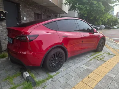 Tesla Model Y 2021, 88900 км, за 26847.84 USD