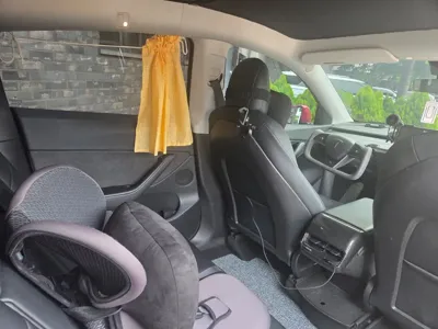 Tesla Model Y 2021, 88900 км, за 26847.84 USD - фото 8