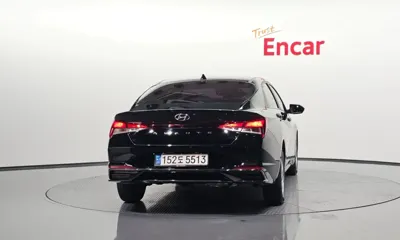 Hyundai Avante 2021, 30033 км, за 10496.26 USD