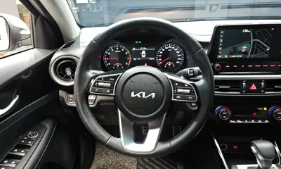 Kia K3 2024, 17087 км, за 12676.33 USD - фото 13