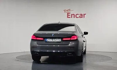 BMW 5-Series 2021, 56263 км, за 21662.07 USD