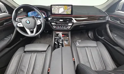BMW 5-Series 2021, 56263 км, за 21662.07 USD - фото 7