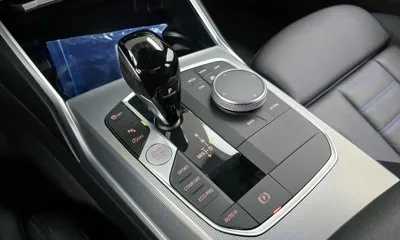 BMW 3-Series 2022, 59587 км, за 24437.07 USD - фото 9