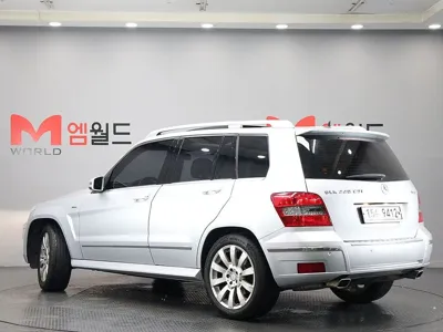 Mercedes-Benz GLK-Class 2010, 83000 км, за 5135.54 USD