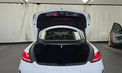 Mercedes-Benz C-Class 2017, 84259 км, за 25276.89 USD - фото 20