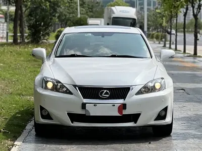 Lexus IS 2011, 110000 км, за 7337.66 USD