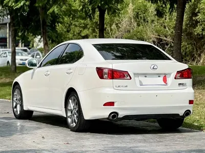 Lexus IS 2011, 110000 км, за 7337.66 USD