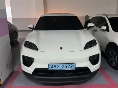 Porsche Macan 2026, 890 км, за 46804.9 USD
