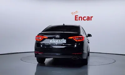 Hyundai Sonata 2016, 136150 км, за 5135.54 USD